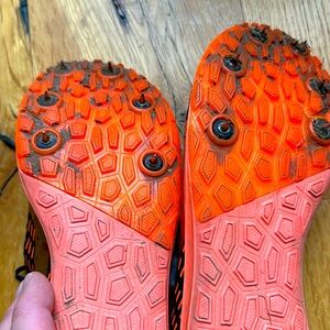 Nike cross country spikes. Just used a few times. Good condition.